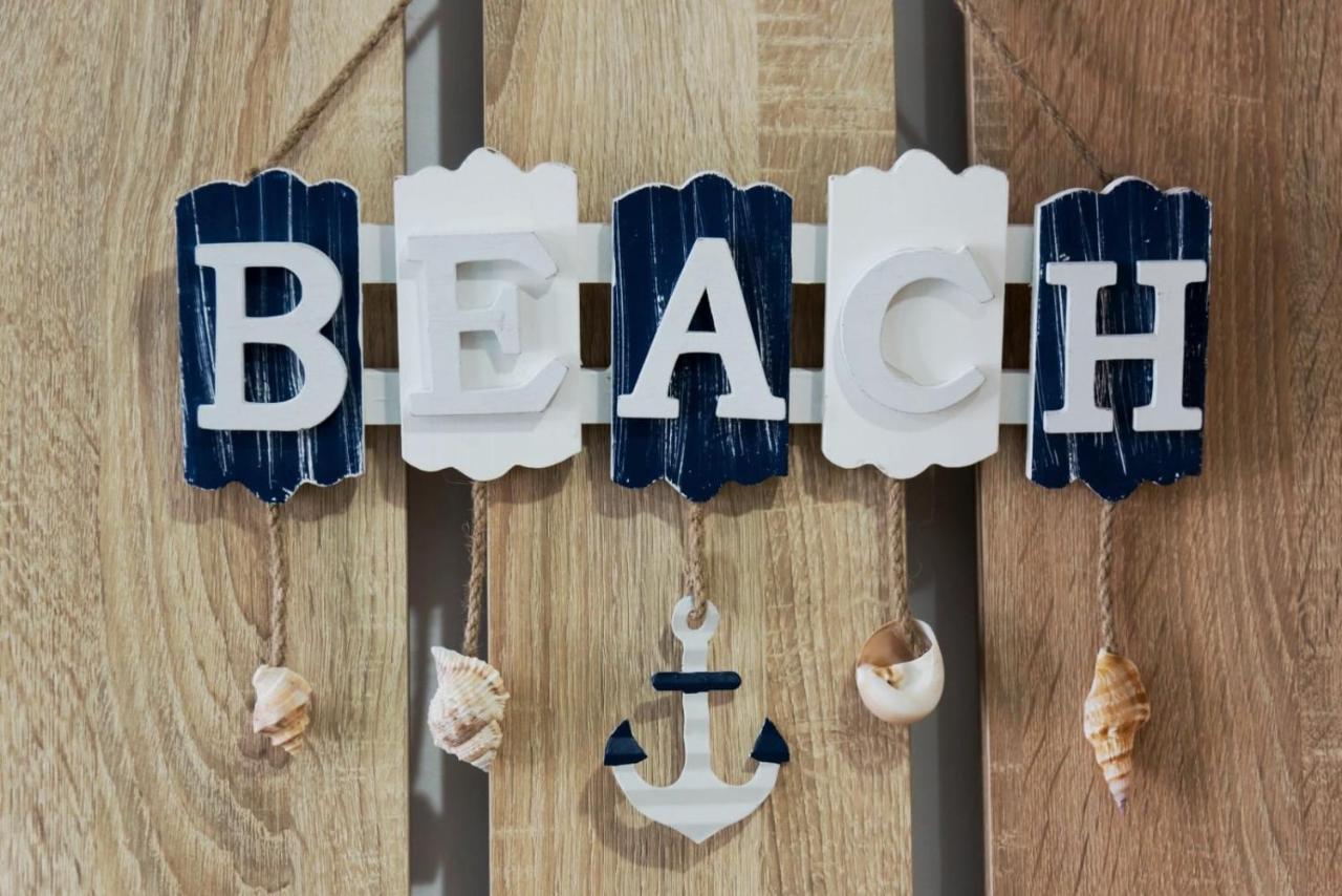 Kazeboo Beach Apartment Năvodari Esterno foto